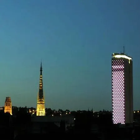 아파트 Africa Studio